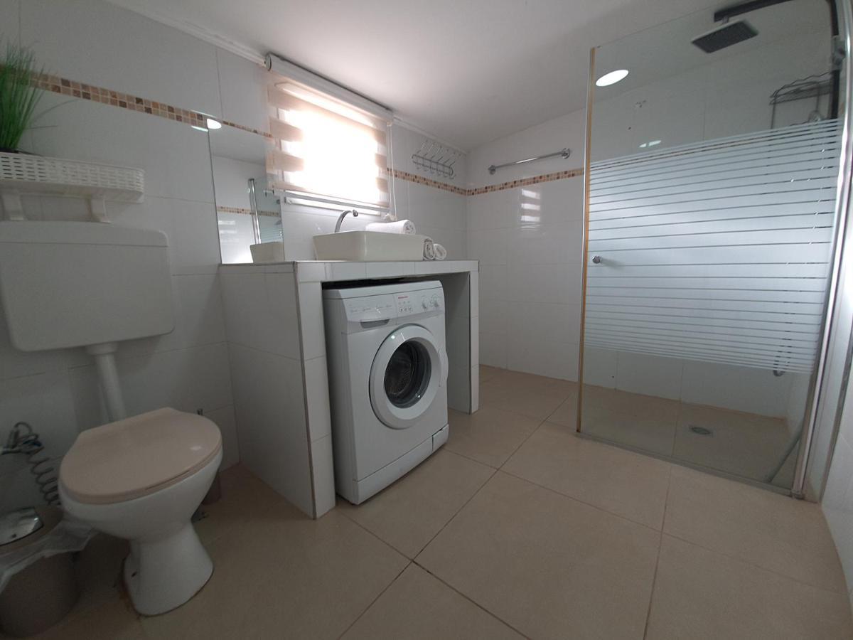 Barak Royal Suites 20 Sea View - ג'קוזי בחצר ומרפסות עם נוף לים Eilat Kültér fotó