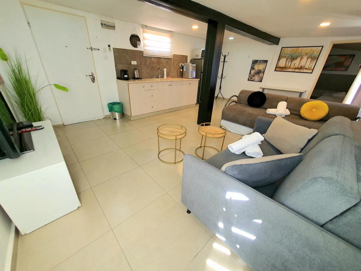 Barak Royal Suites 20 Sea View - ג'קוזי בחצר ומרפסות עם נוף לים Eilat Kültér fotó