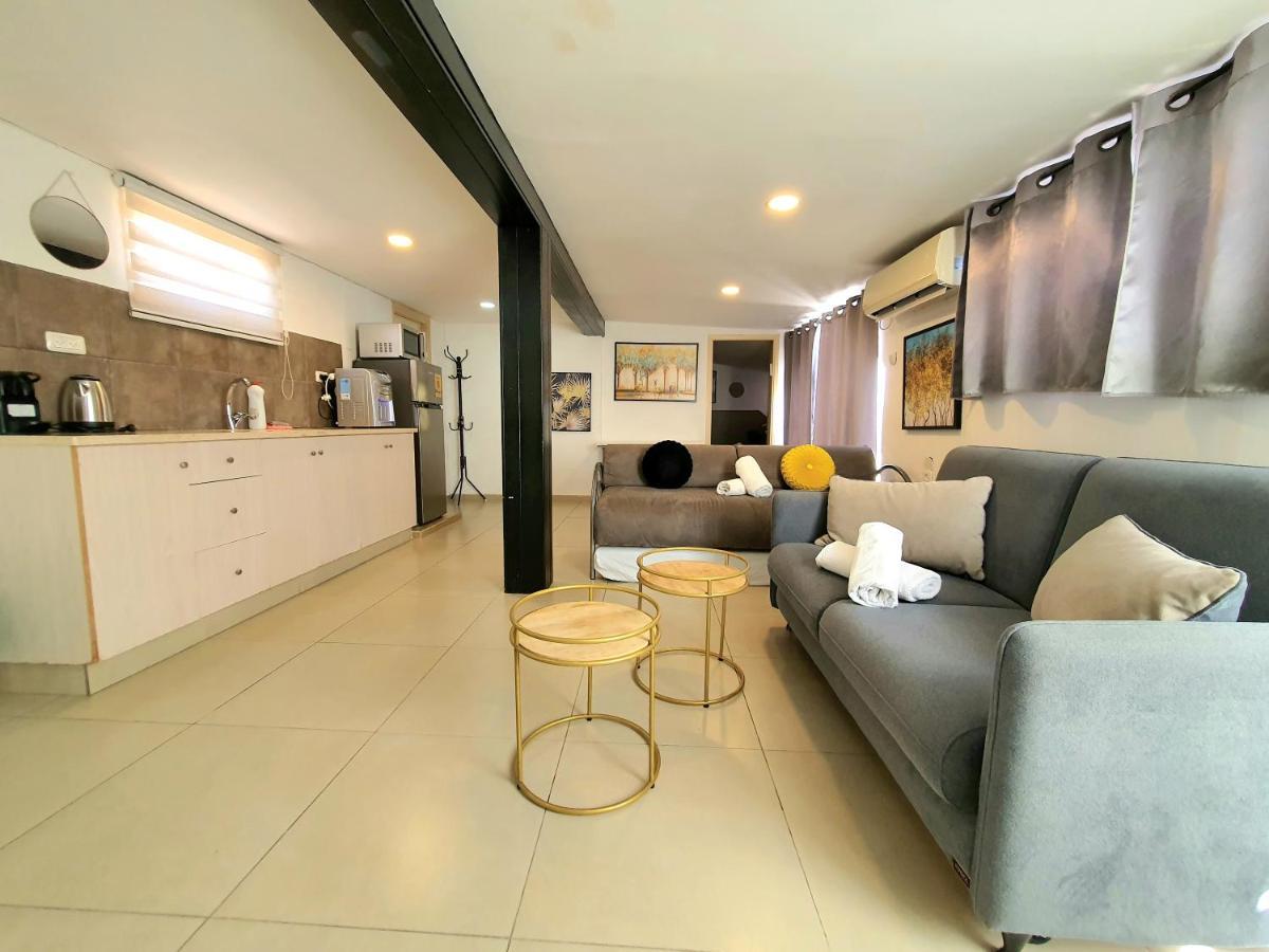 Barak Royal Suites 20 Sea View - ג'קוזי בחצר ומרפסות עם נוף לים Eilat Kültér fotó